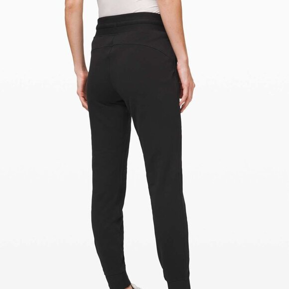 lululemon athletica Pants - EUC Lululemon Ready to Fleece Jogger Black Size 12